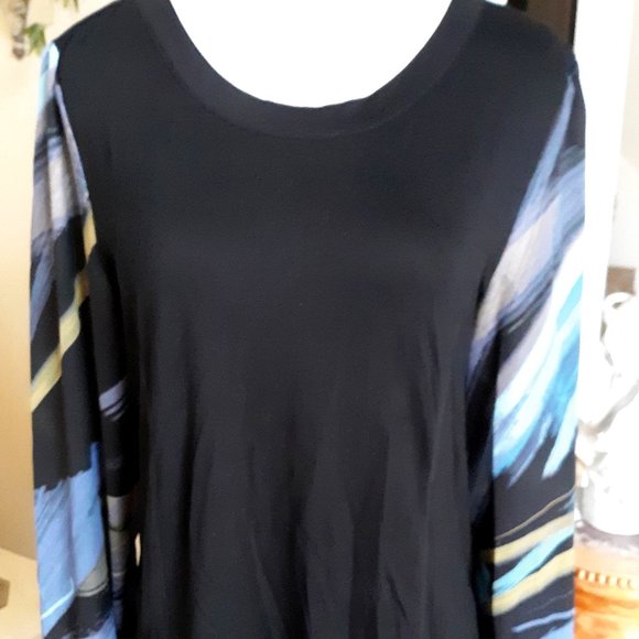Spense Tops - SPENSE  Black Top EUC M